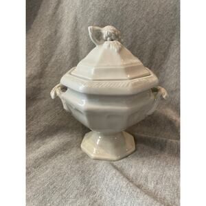 VTG.Mini Red Cliff Ironstone Grape Leaf Soup Tureen-No Ladle